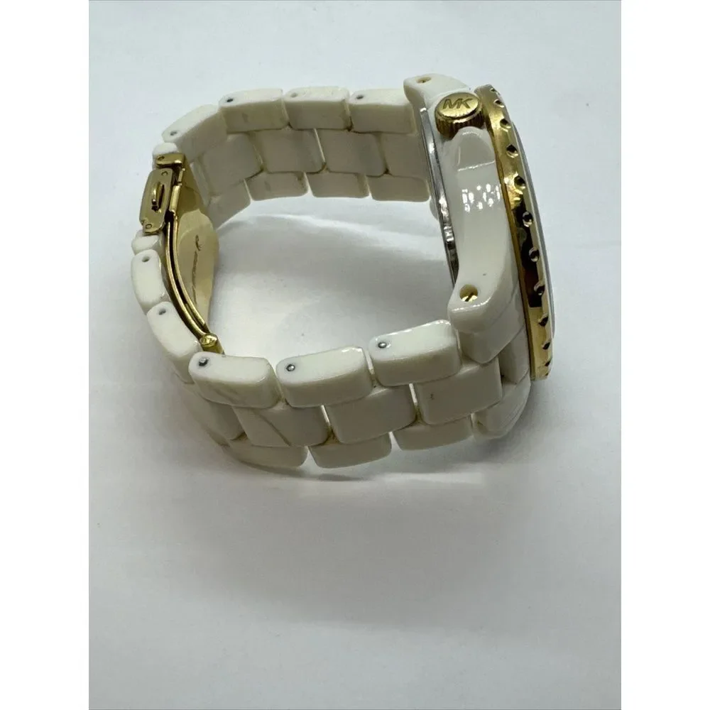 Michael Kors MM5249 Women's White Acrylic Analog Dial Quartz Wrist Watch JNA282